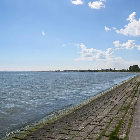 Sleep Space 24 - Tiny Spot